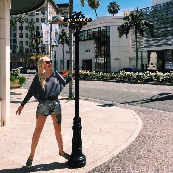 Meet your Posher, Paulina 🌸 - Picture 9 of 16